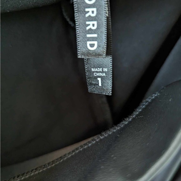 Torrid size 1X faux leather leggings - Picture 2 of 2